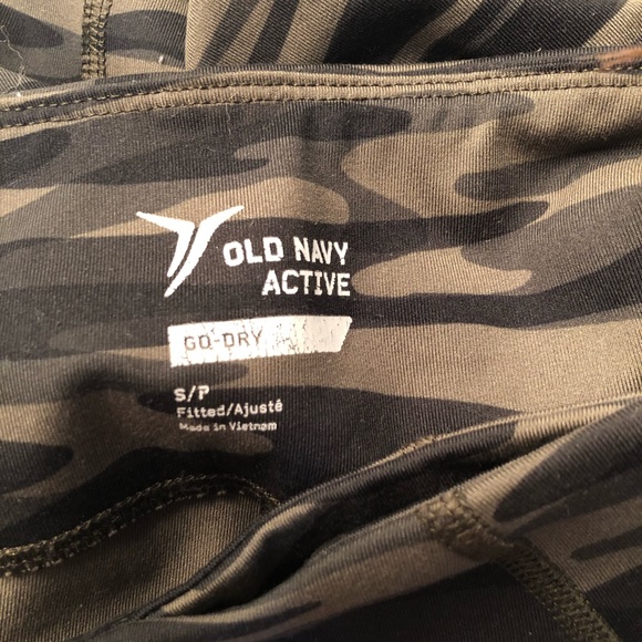 OLD NAVY ACTIVE CROPPED HIGH WAISTED LEGGINGS - Picture 2 of 3